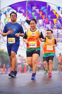 BIB: 15717, 15547
                            <button type="button" onclick="openModal(9949543)" class="btn btn-primary btn-sm float-right btn-popup" data-toggle="modal" data-target=".modal-high-quality">
                        <i class="fas fa-shopping-cart"></i> Add to Cart
                    </button>
                                            <button type="button" onclick="isThisMe(9949543, true)" class="btn btn-success btn-sm float-right btn-popup btn-isme hidden" data-toggle="tooltip" data-placement="bottom" title="นี่คือรูปของคุณใช่ไหม คลิกที่นี่เพื่อเอาเข้าอัลบั้ม">
                        <i class="fas fa-plus"></i> Add to album
                    </button>
                    <button type="button" onclick="isThisMe(9949543, false)" class="btn btn-warning btn-sm float-right btn-popup btn-isnotme hidden">
                        <i class="fas fa-ban"></i> Remove from album
                    </button>